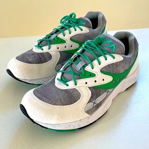 Saucony Aya in White Green Tie Dye